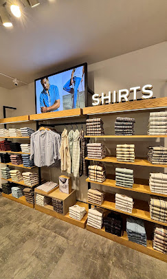 Levi's Nehru Road gallery